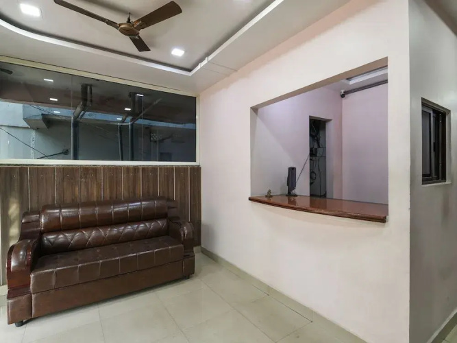 OYO 15011 Blue Homes