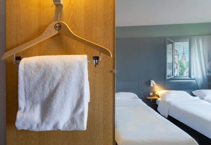 Standard Triple room