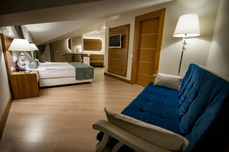 Standard Triple Family room with city view