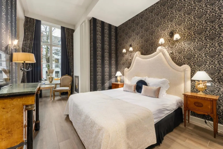 Bordeau Canal Suites