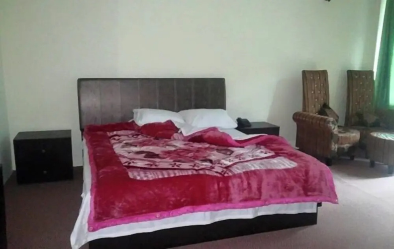 Centurian Hotel Naran