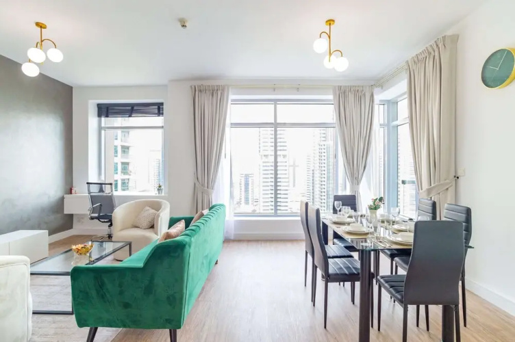 Luxurious 2BR apartment in Dubai Marina