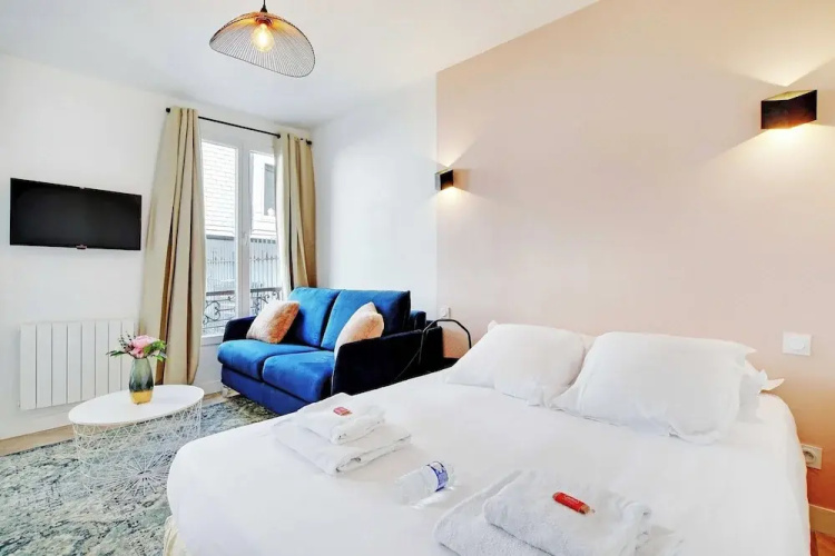 Super Studio - Place de la Bastille