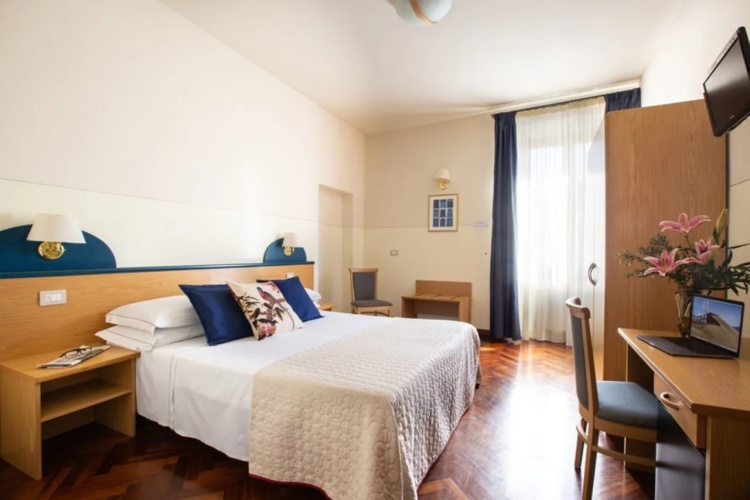 Aramis Deluxe Rooms