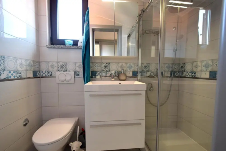 Apartment Kocmut - Vantačići