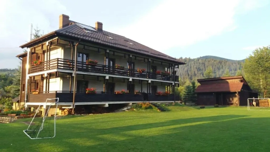 6 Bedrooms Double Cottage
