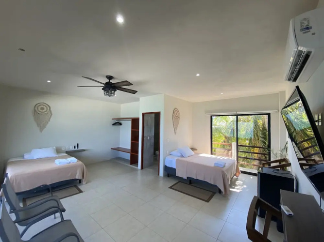 Cuxos Hotel Beachfront
