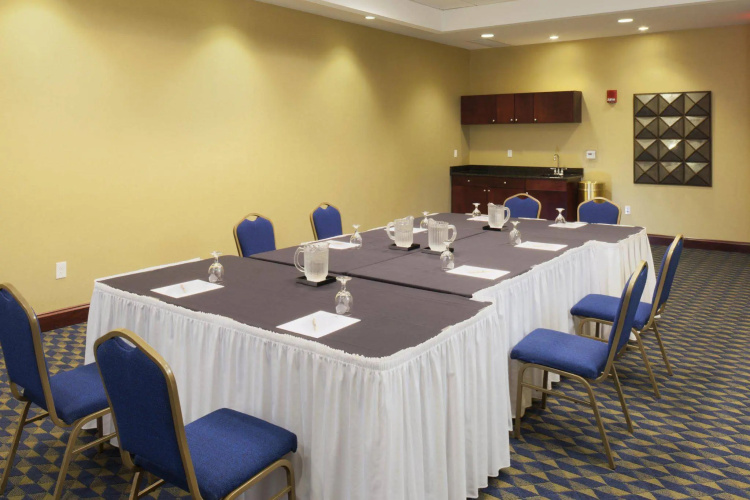 DoubleTree by Hilton Hotel Greensboro photo 19
