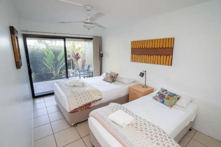 1 Bedroom Apartment with balcony and with garden view