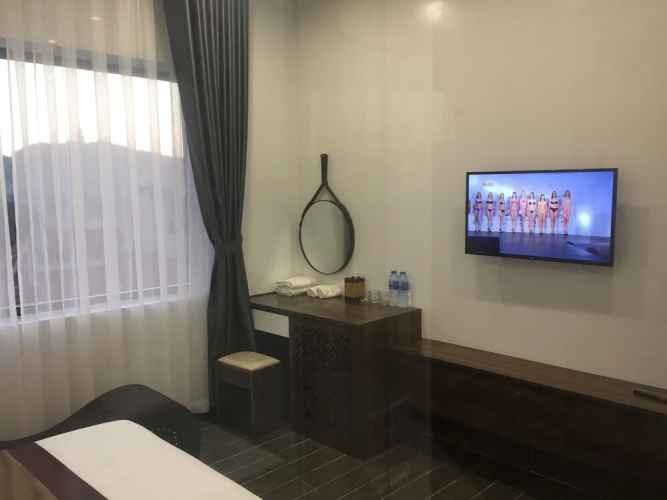 Win Win Hotel