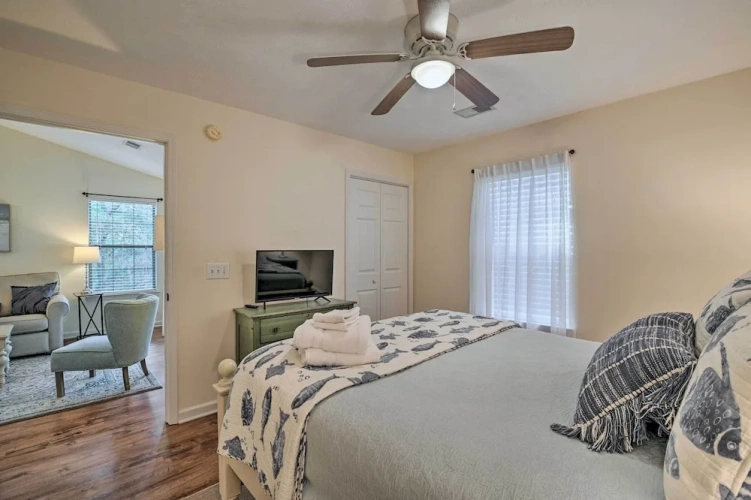2 Bedrooms Apartment