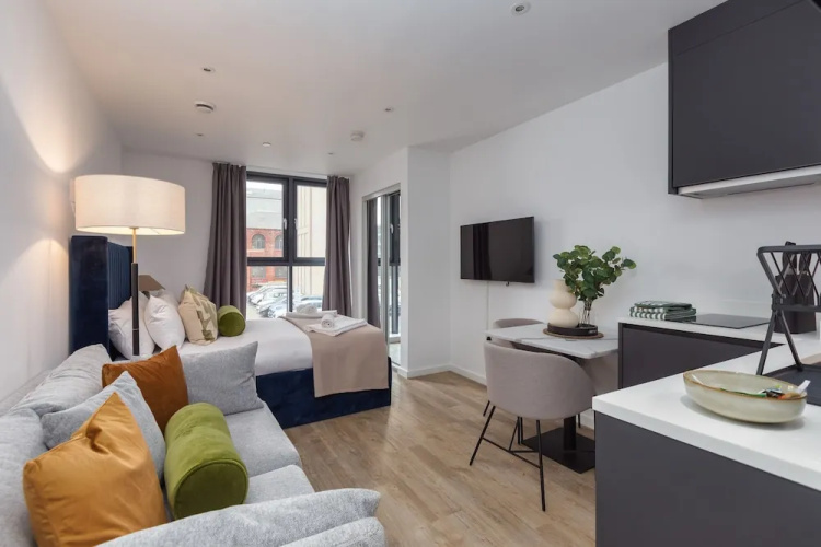 Elegant Manchester Studio