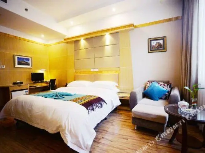 Deluxe Double Suite