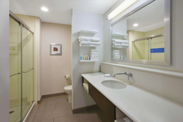 Quadruple Suite