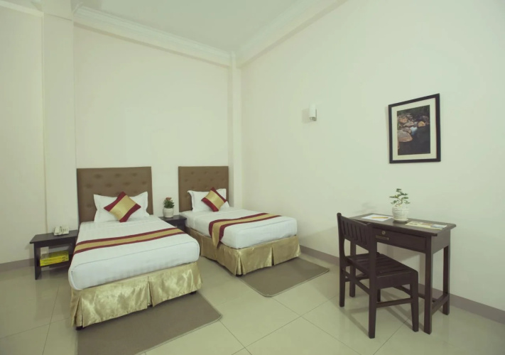 Royal Platinum Hotel