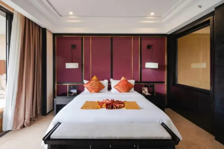 Days Hotel Hainan Baoting