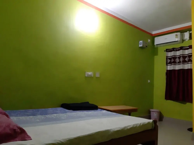 Goroomgo Sun Plaza Lodge Konark