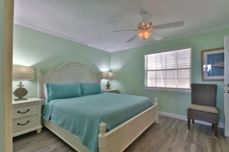 Tradewinds Beach Resort