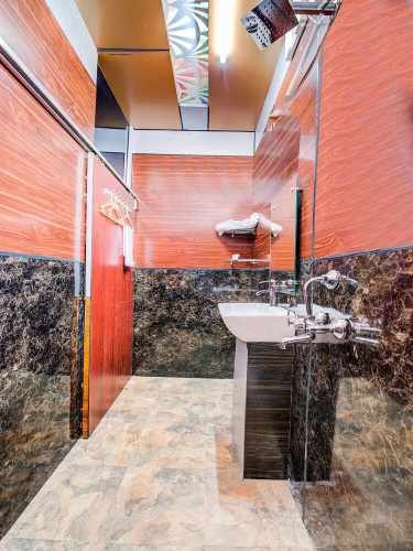 OYO 18561 Hotel Athiti