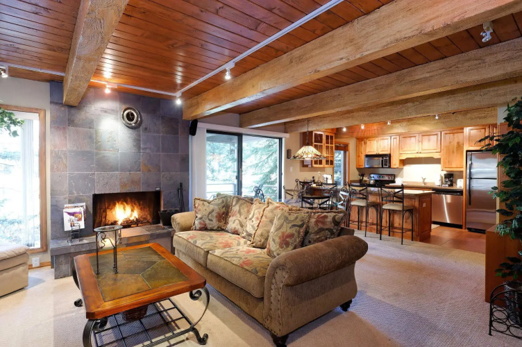 Chateau Eau Claire & Roaring Fork by Frias Properties