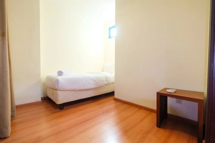 Spacious Riverside Pluit Apartment