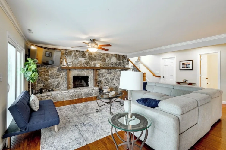 3 Bedrooms Cottage