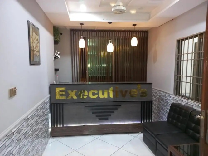 Hotel Executive One