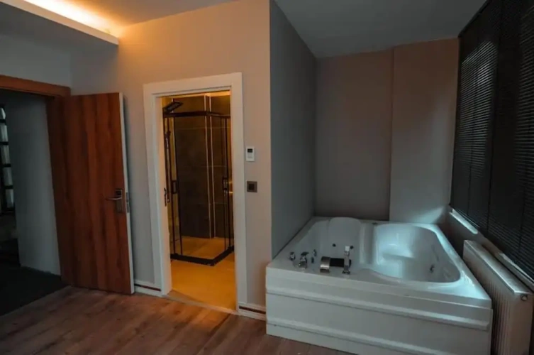 1 Bedroom Deluxe Double room