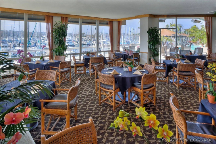 Bay Club & Marina photo 31