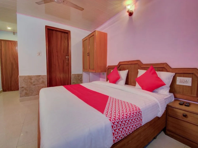 OYO 16002 Hotel Shaan