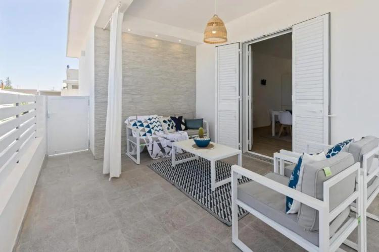 CASA UN TOCCO DI BLU A 300 mt dal mare