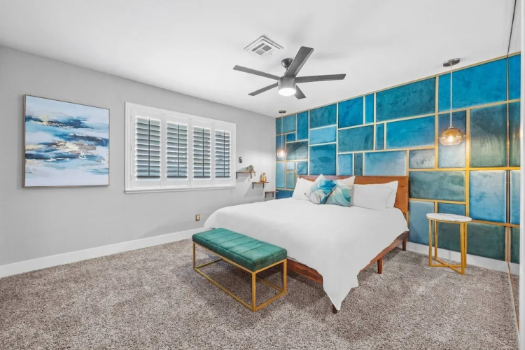 4bdrm 2 Bath Pool Close To Strip & Conventions
