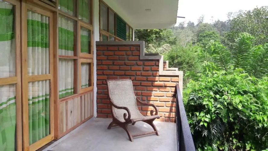 Ayubo Ella - Bed & Breakfast