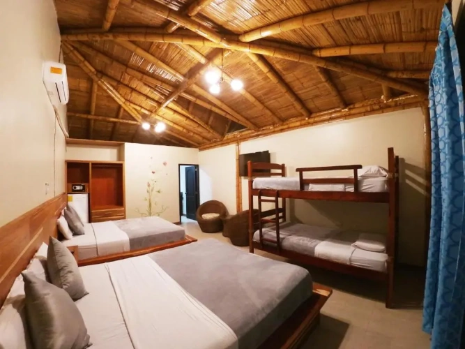 Deluxe Family Suite
