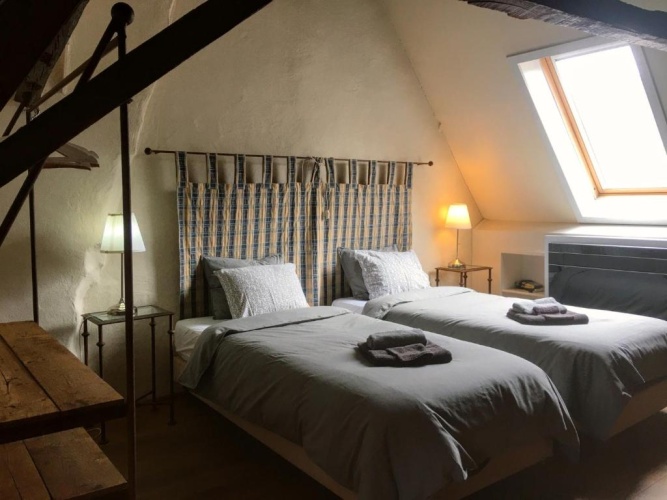 2 Bedrooms Cottage