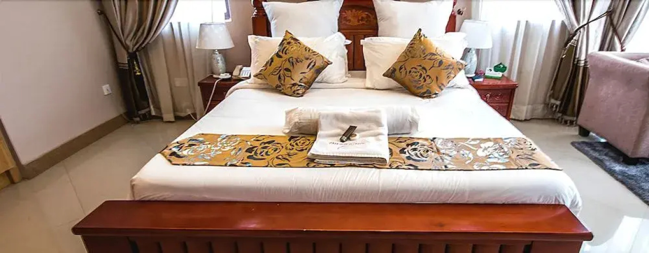 Sherbourne Hotel