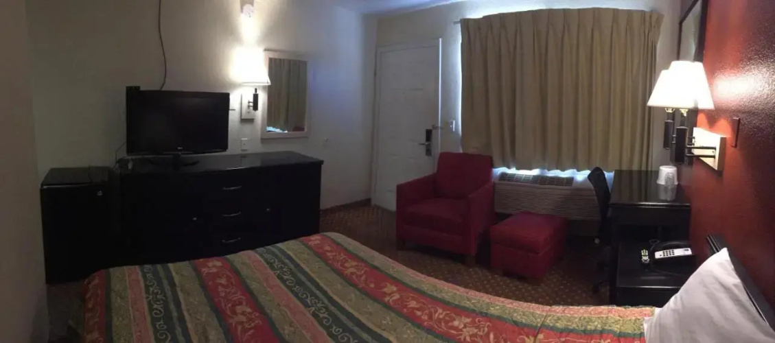 Hilltop Inn Suites