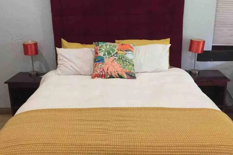 Vintage serene villa