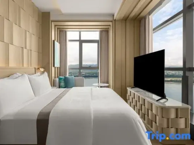 Double Club Suite