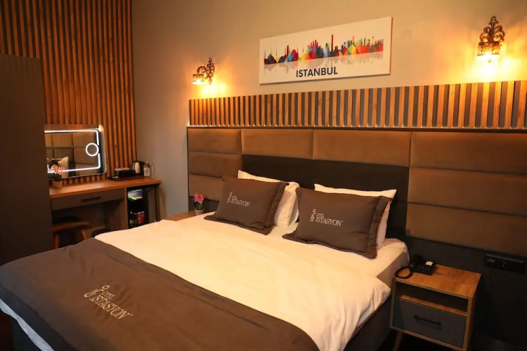 Otel İstasyon