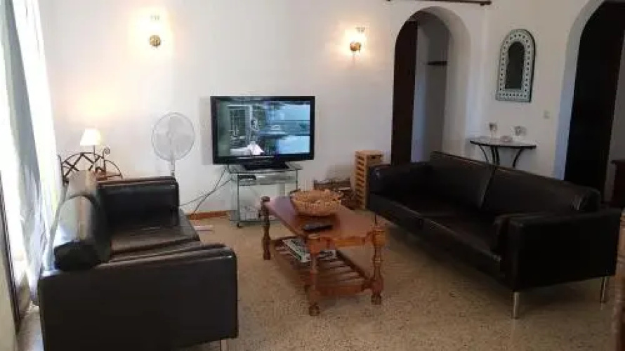 010 Segre Apt