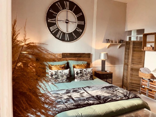 Standard Triple room with sea view