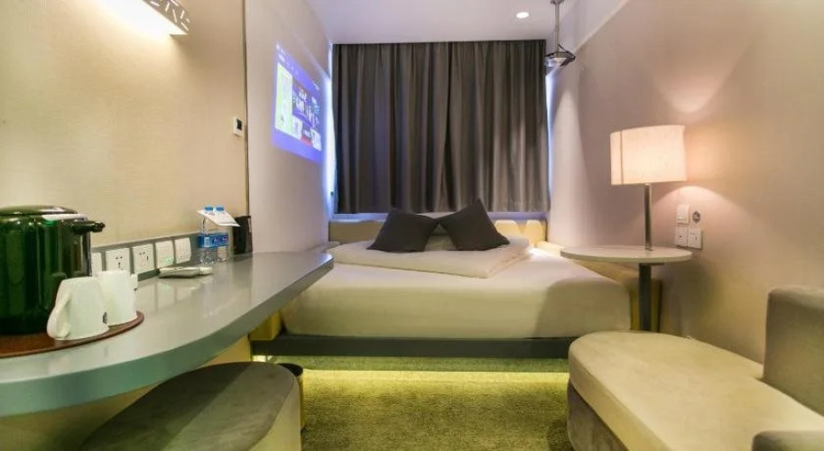 Zsmart Hotel