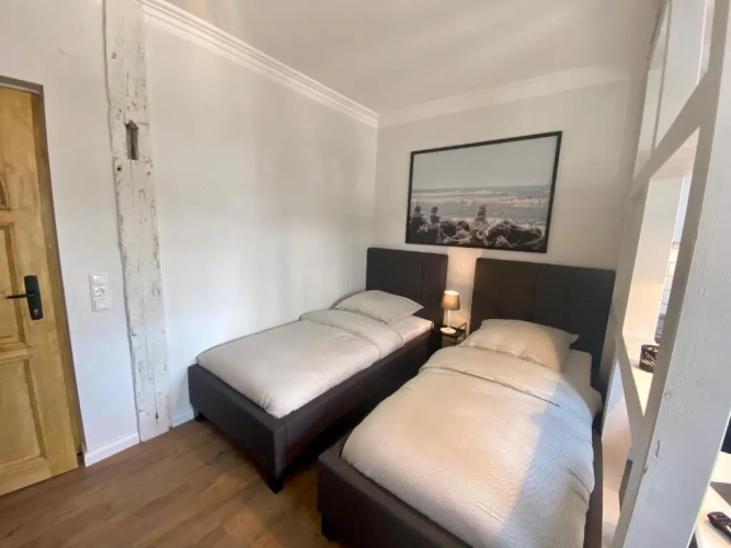 1025- Alte Da h me - Neu