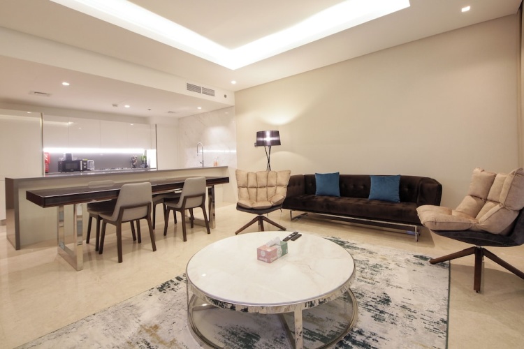 Luxury 1BR at Sterling East Burj Views