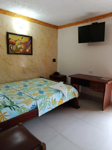 Hotel Colonial Inn