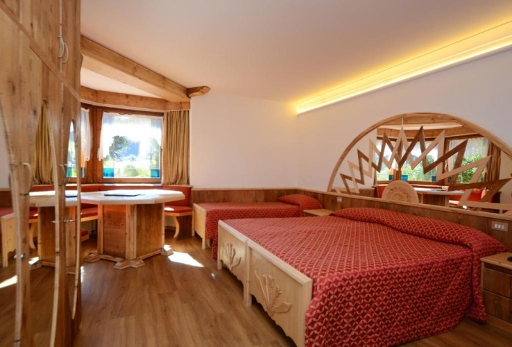 Standard Triple room