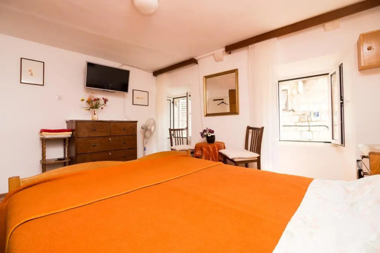 Rooms Ane Old Town