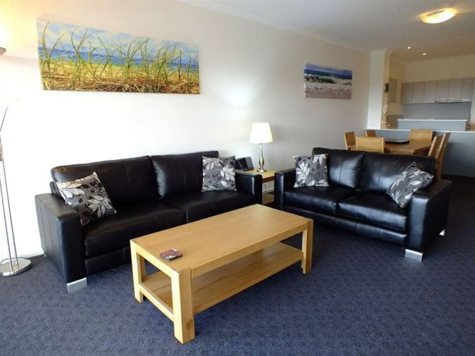 Pacific Marina Apartments