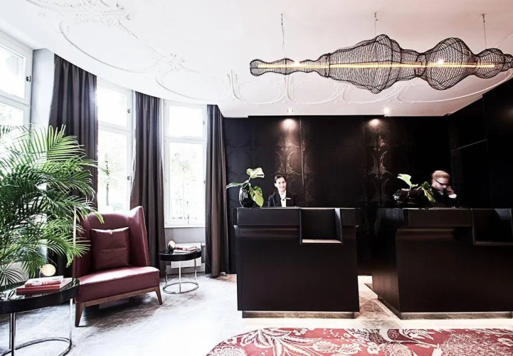 Roomers Berlin Steinplatz, Autograph Collection